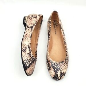Life stride velocity 2.0 Vivienne snake print loafers